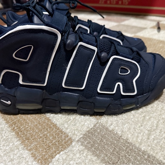 Nike.. upwhatever - Picture 4 of 5